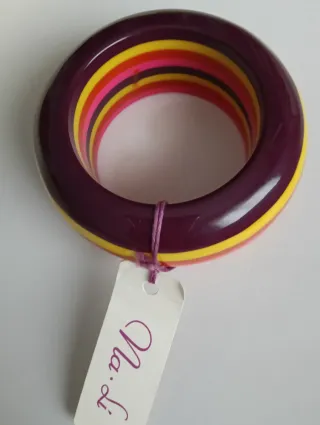 Pulsera ancha rayas colores Ancho hueco= 6,7cm