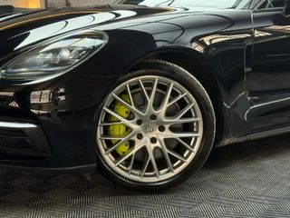 Porsche Panamera 4 E-Hybrid