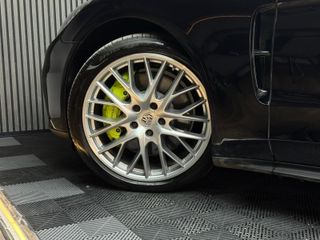 Porsche Panamera 4 E-Hybrid