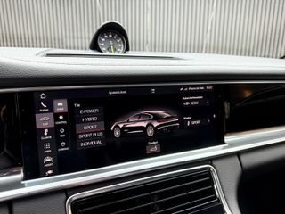 Porsche Panamera 4 E-Hybrid