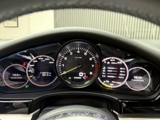 Porsche Panamera 4 E-Hybrid