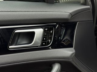 Porsche Panamera 4 E-Hybrid