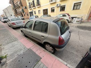Renault Clio 2001
