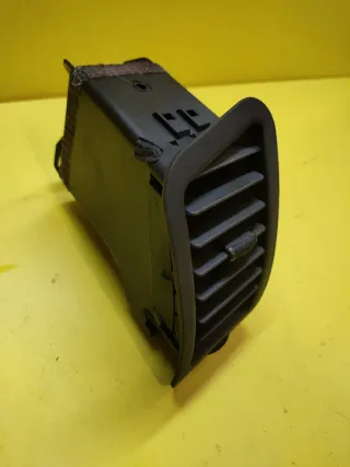 AIREADOR IZQUIERDO SALPICADERO TERRANO II MAVERICK