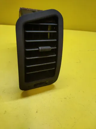 AIREADOR IZQUIERDO SALPICADERO TERRANO II MAVERICK