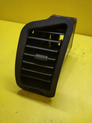 AIREADOR IZQUIERDO SALPICADERO TERRANO II MAVERICK