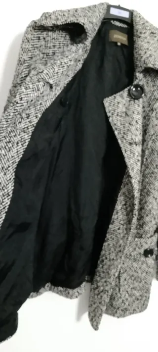 Elegante abrigo ZENDRA