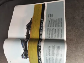 Revista F1 Racing Montoya chico de oro