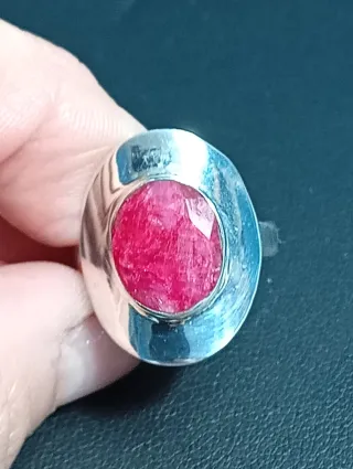 Anillo Plata Ley rubí facetado