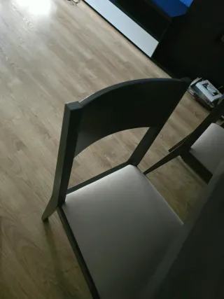 Mesa y 4 Sillas Comedor Madera