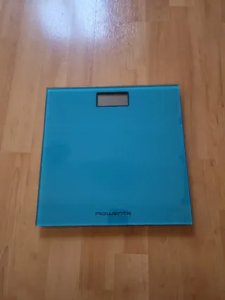 Báscula Rowenta azul