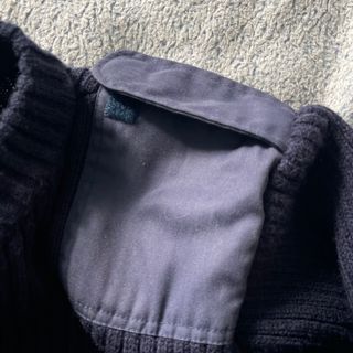 Jersey marinero azul con parches