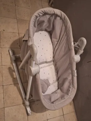 Mecedora bebé gris