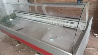 Vitrina refrigerada expositora Largo 2,5 m