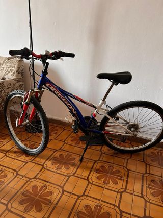 Bicicleta MTB 26 con suspensión