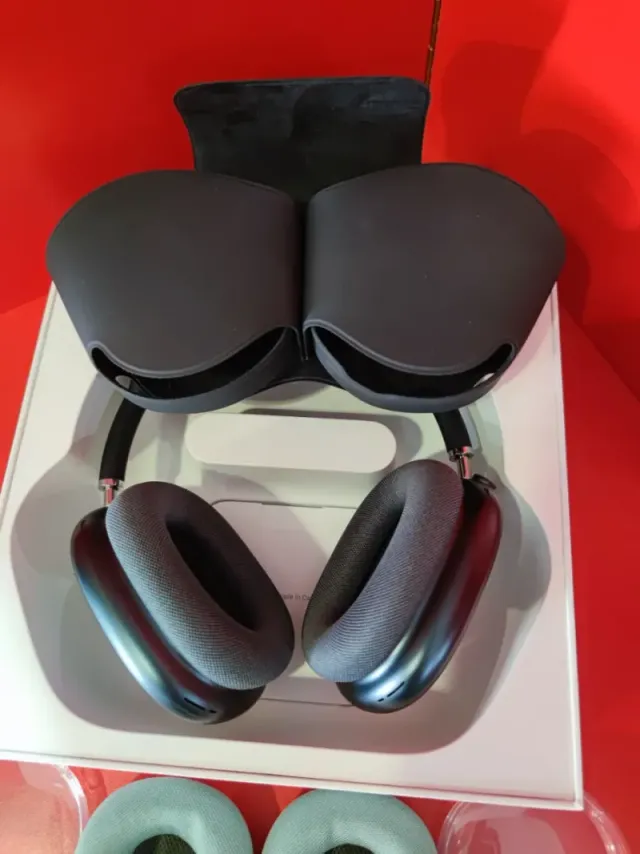 Apple AirPods Max (2ª Gen) Midnight