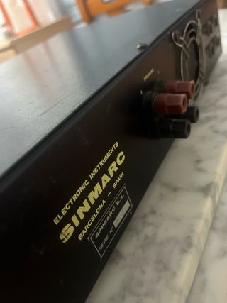 Amplificador Sinmarc 500W Negro