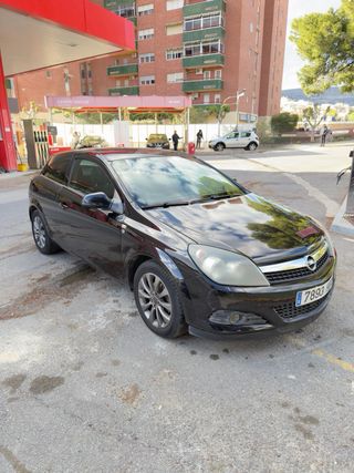 Opel Astra 2011