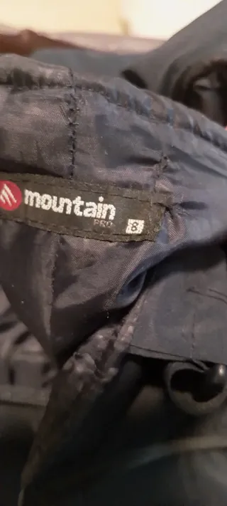 Mono de esquí Moncler niño Talla 8.