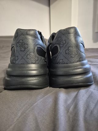 Deportivas GUESS Negras