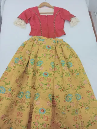 Traje Alicantina Siglo XVIII Niña