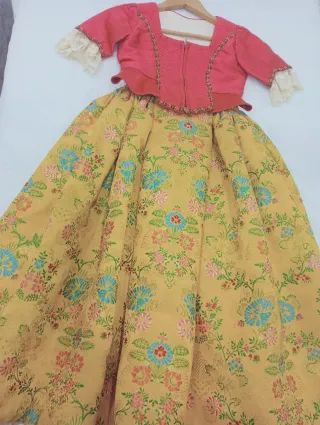 Traje Alicantina Siglo XVIII Niña