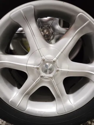 Llantas y neumáticos Mitsubishi