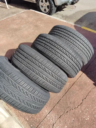 Llantas y neumáticos Mitsubishi