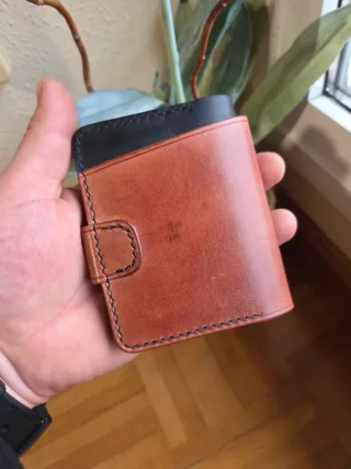 Cartera artesanal (vaquetilla)