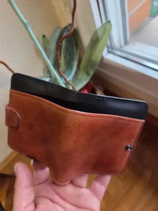 Cartera artesanal (vaquetilla)