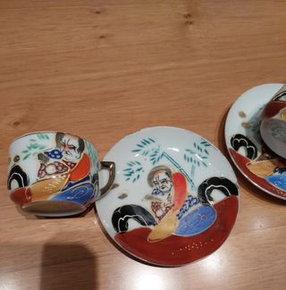 Coppia tazzine e piattini giapponesi
