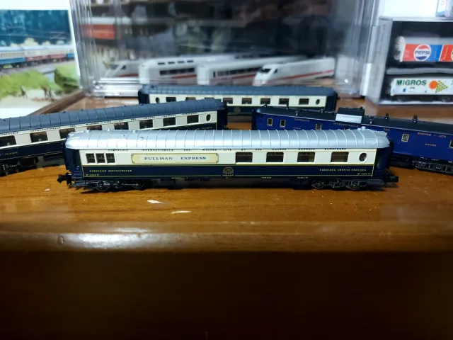 Lote 4 vagones Pullman Express N