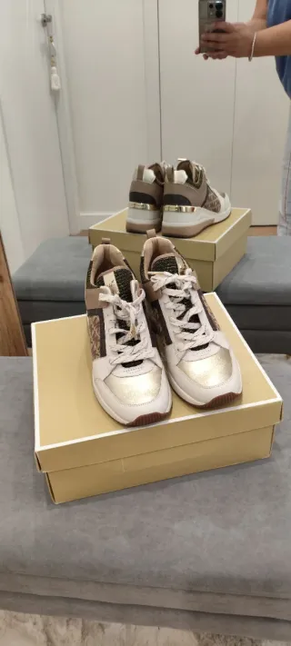 Zapatillas Michael Kors Beige/Oro Talla 38.5