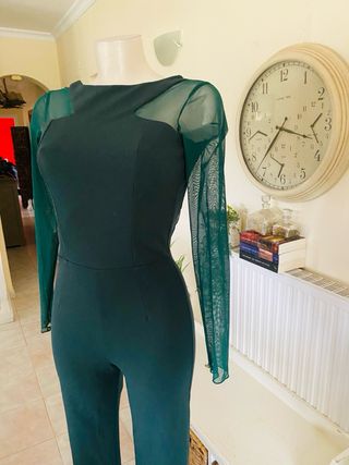 Mono elegante verde esmeralda