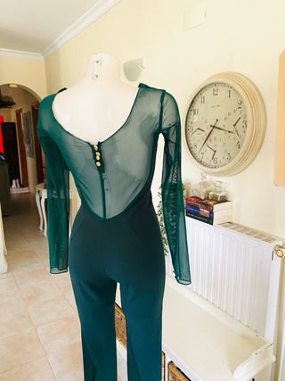 Mono elegante verde esmeralda