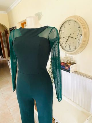 Mono elegante verde esmeralda