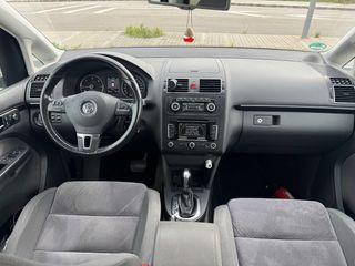 Volkswagen Touran 2012 TDI highline