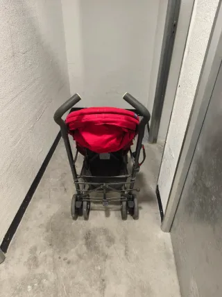 Carro de paseo Chicco plegable rojo