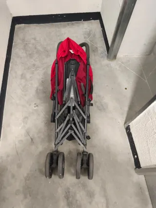 Carro de paseo Chicco plegable rojo