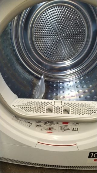 Secadora AEG 8kg Bomba Calor A++