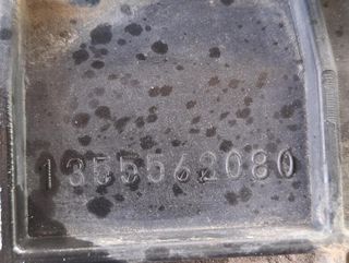 Peugeot 109143 1355562080 plastico boxer caja