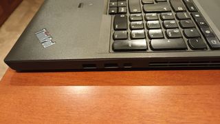 Lenovo T560 Portátil