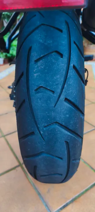 Triumph Tiger 800 ABS Negra.