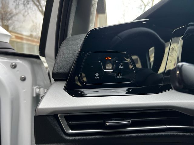 VOLKSWAGEN Golf Style 1.5 TSI