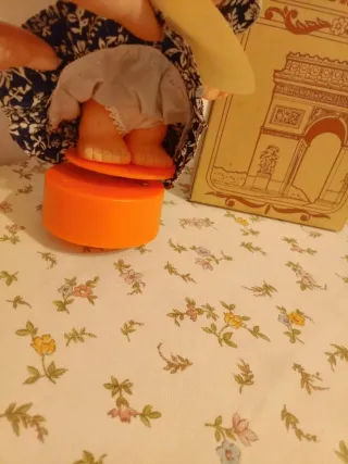 Bambola carillon anni 70 Cutie Chan