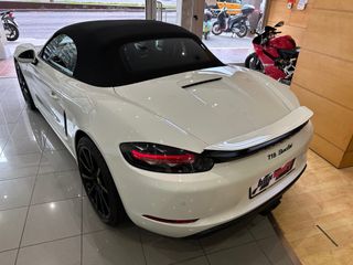 Porsche 718 Boxster 2016
