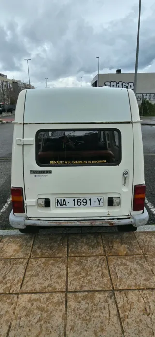 SE VENDE RENAULT 4 F6