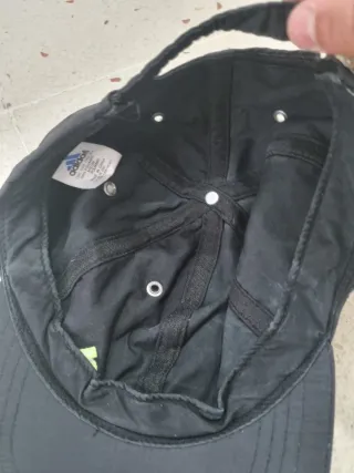 Lote Ropa Deportiva Adidas: Pantalón, Short y Gorr