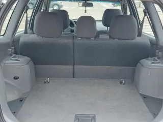 Kia Carens LX CRDI Plata