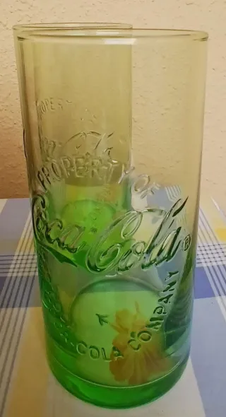 2 Vasos Coca-Cola Verdes